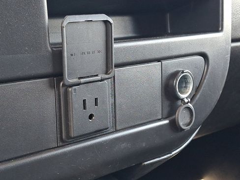 Used 2025 Chevrolet Express 2500 w/ Driver Convenience Package RWD image 21