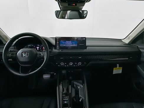 Certified 2025 Honda Accord EX-L image 3