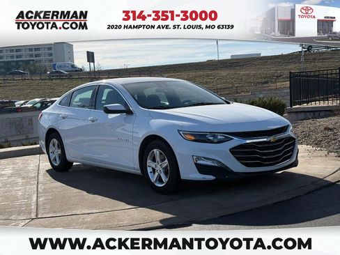 Used 2023 Chevrolet Malibu LT image 1