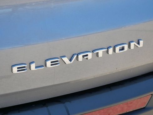 New 2026 GMC Acadia Elevation w/ Elevation Premium Package AWD/4WD image 19