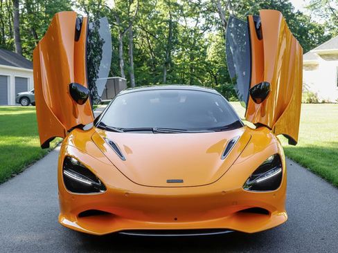 Used 2026 McLaren 750S Spider RWD image 20