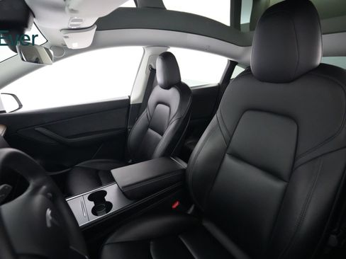 Used 2022 Tesla Model Y Long Range AWD/4WD image 4
