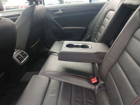 Used 2018 Volkswagen GTI SE w/ SE Leather Package image 27