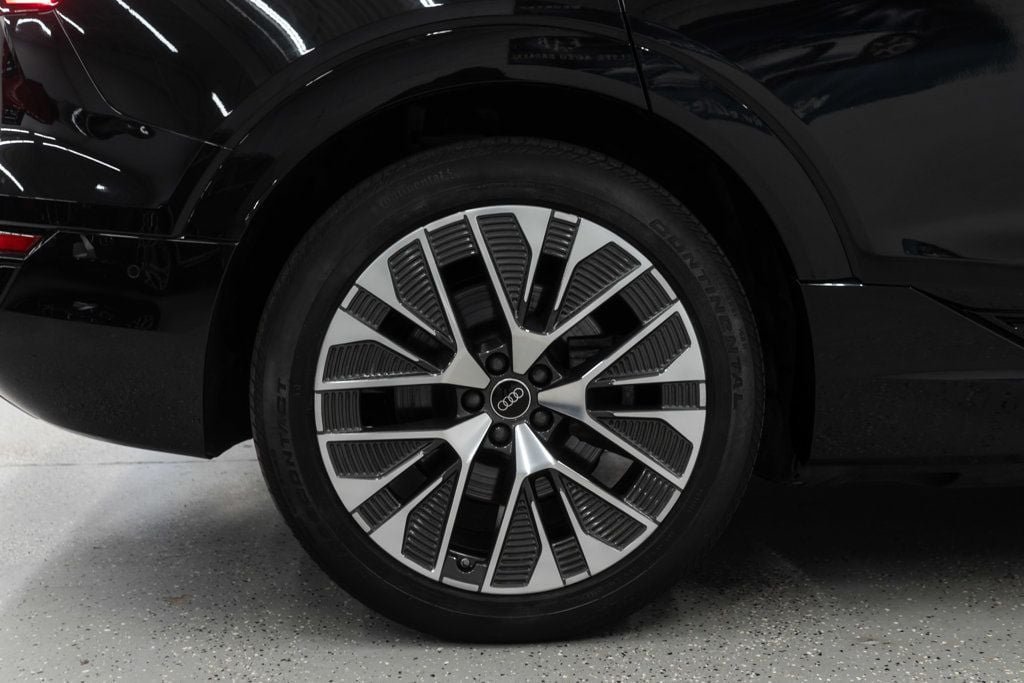 Used 2024 Audi Q8 e-tron Prestige w/ Prestige Package AWD/4WD image 37