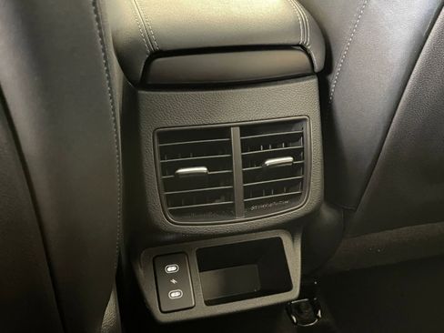 Used 2025 Kia Seltos S image 24