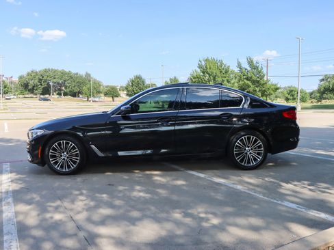 Used 2019 BMW 530e w/ Convenience Package RWD image 4