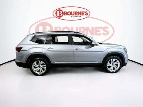 Used 2023 Volkswagen Atlas SE w/ Panoramic Sunroof Package AWD/4WD image 11