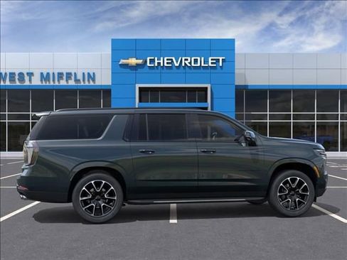 New 2026 Chevrolet Suburban RST AWD/4WD image 5