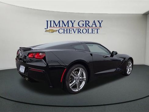 Used 2017 Chevrolet Corvette Stingray Coupe w/ 1LT image 3