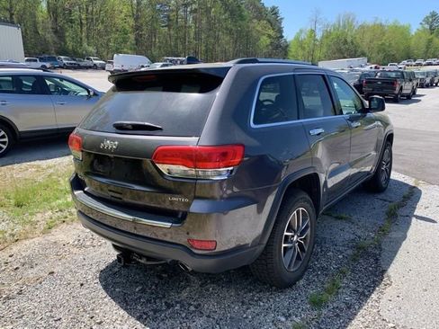 Used 2017 Jeep Grand Cherokee Limited w/ Luxury Group II image 8