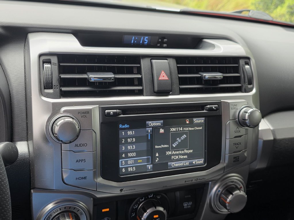Used 2017 Toyota 4Runner SR5 Premium RWD image 18