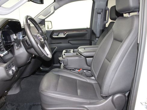Used 2025 GMC Sierra 1500 SLT AWD/4WD image 21