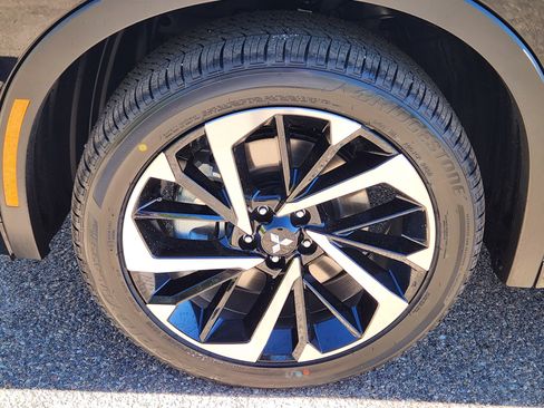 New 2025 Mitsubishi Outlander SEL image 7