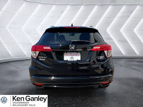 Used 2022 Honda HR-V Sport image 3