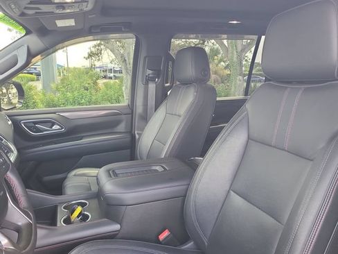 Used 2021 Chevrolet Suburban RST RWD image 14