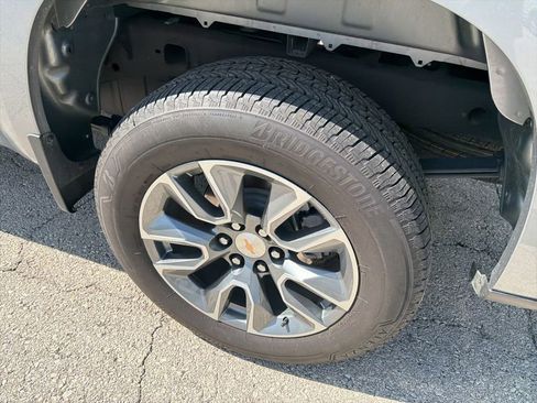 Certified 2026 Chevrolet Silverado 1500 LT AWD/4WD image 6