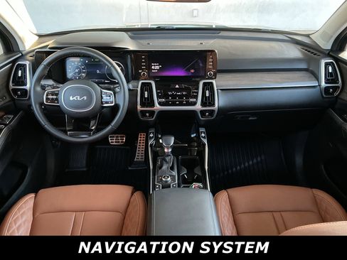 Used 2022 Kia Sorento SX Prestige w/ Rust Color Package image 4