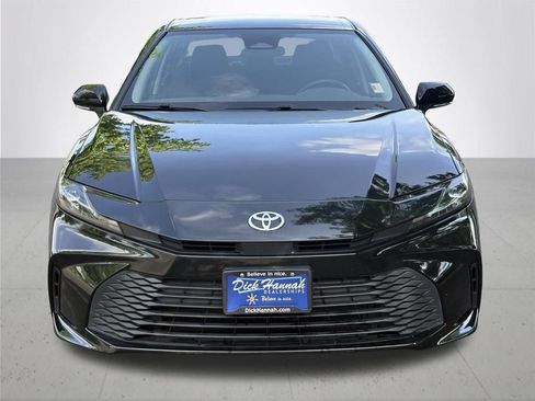 Used 2025 Toyota Camry LE FWD image 3