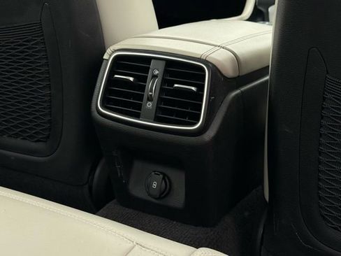 Used 2023 Genesis G70 3.3T w/ Sport Prestige Package image 20