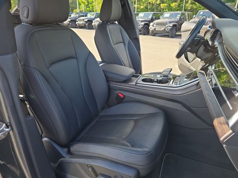 Used 2021 Audi Q8 Premium Plus w/ Premium Plus Package AWD/4WD image 10
