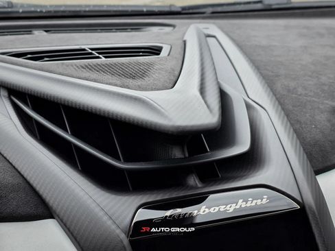 Used 2024 Lamborghini Revuelto AWD/4WD image 24