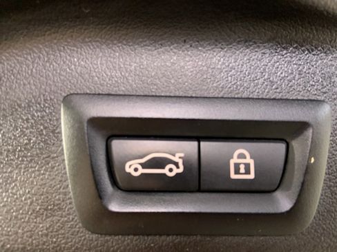 Used 2019 BMW X5 xDrive40i w/ Convenience Package image 22