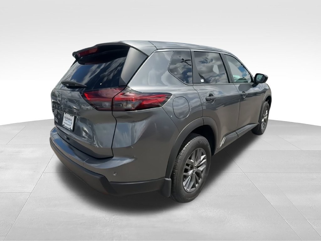 Used 2026 Nissan Rogue S AWD/4WD image 8