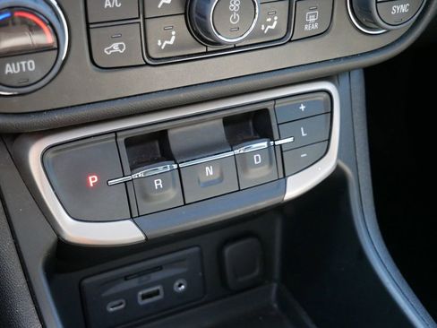 Used 2022 GMC Terrain Denali image 20