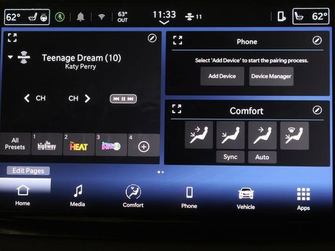 Used 2025 Chrysler Pacifica Select FWD image 42