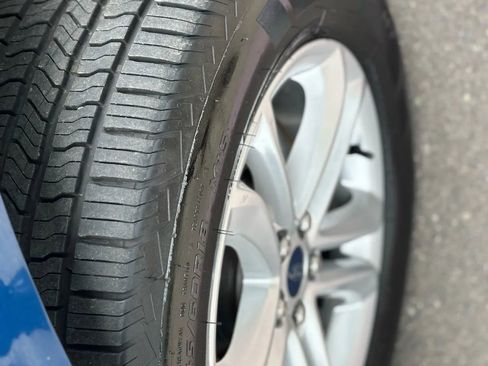 Used 2020 Ford Edge SEL w/ Convenience Package image 35