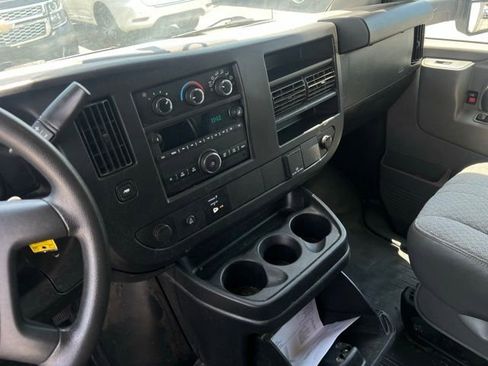 Used 2019 Chevrolet Express 3500 Extended w/ Power Convenience Package RWD image 22