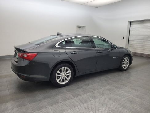 Used 2018 Chevrolet Malibu LT FWD image 10