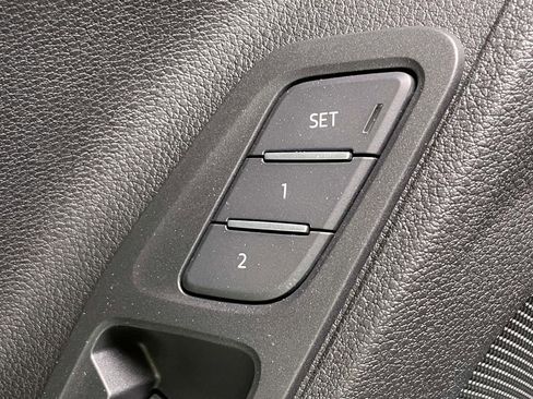 New 2025 Audi Q3 2.0T Premium image 34