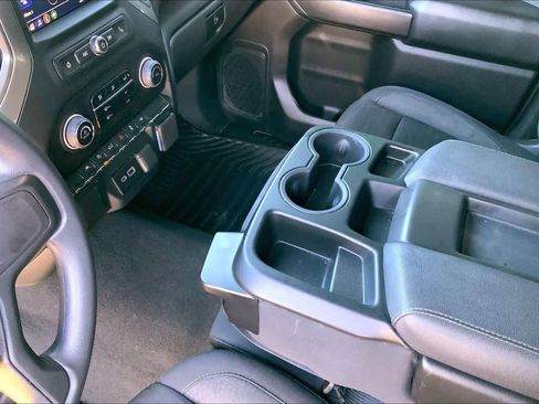 Used 2024 Chevrolet Silverado 1500 Custom image 16