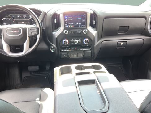 Certified 2021 GMC Sierra 1500 SLT w/ X31 Off-Road Package AWD/4WD image 12