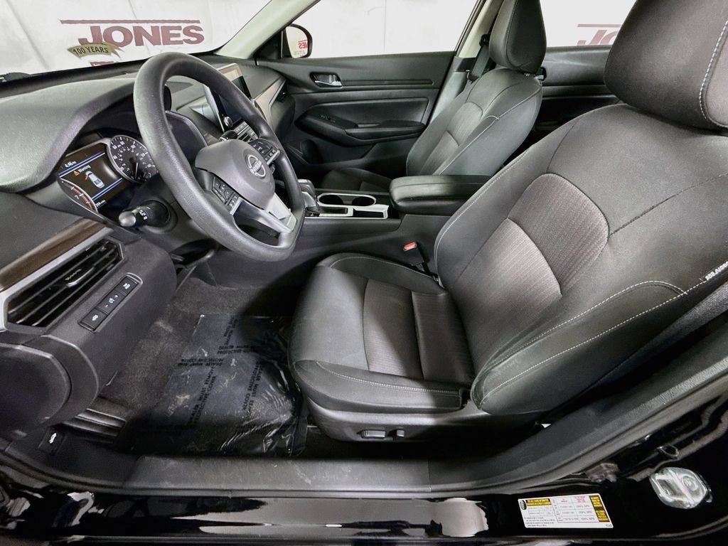 Certified 2024 Nissan Altima 2.5 SV FWD image 24