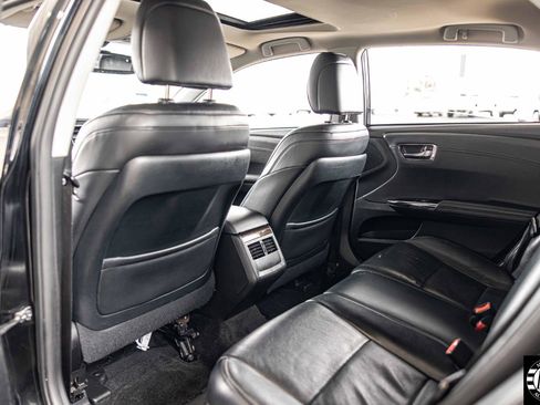 Used 2014 Toyota Avalon XLE Touring image 31