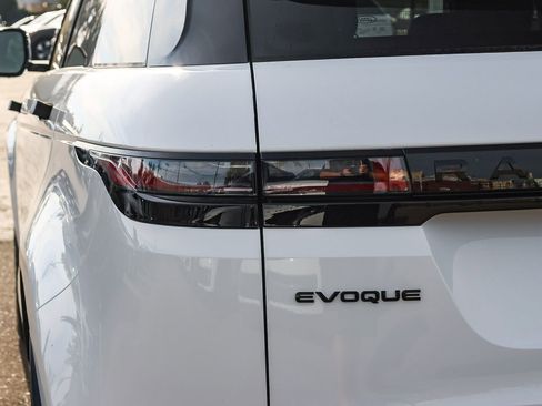 New 2026 Land Rover Range Rover Evoque Dynamic SE image 11