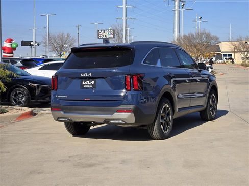 New 2026 Kia Sorento S w/ S Panoramic Sunroof Package image 8