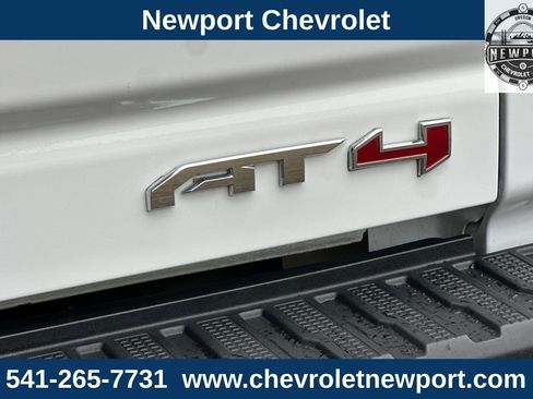 Used 2020 GMC Sierra 2500 AT4 w/ AT4 Premium Package image 27