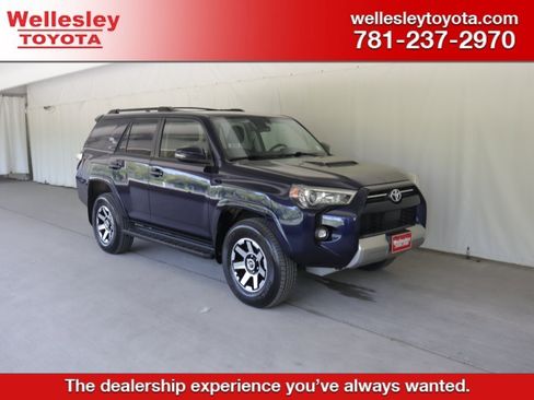 Used 2023 Toyota 4Runner TRD Off-Road Premium w/ Moonroof Package AWD/4WD image 1