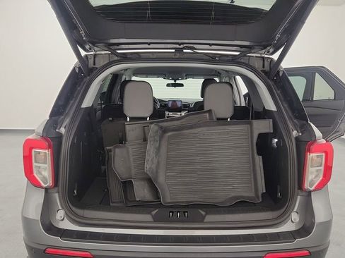 Used 2023 Ford Explorer XLT w/ Equipment Group 202A image 26