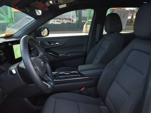 Used 2025 Chevrolet Equinox LT w/ Midnight Edition AWD/4WD image 14