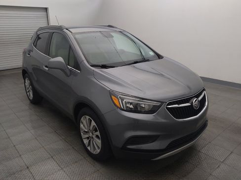 Used 2020 Buick Encore Preferred w/ Safety Package FWD image 13
