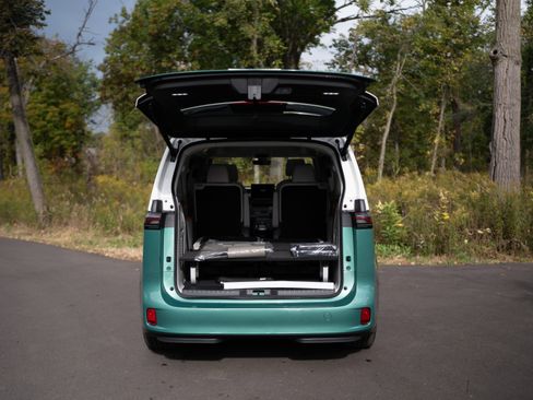 New 2025 Volkswagen ID. Buzz Pro S Plus image 7