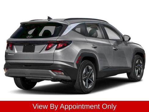 Used 2025 Hyundai Tucson SEL FWD image 2