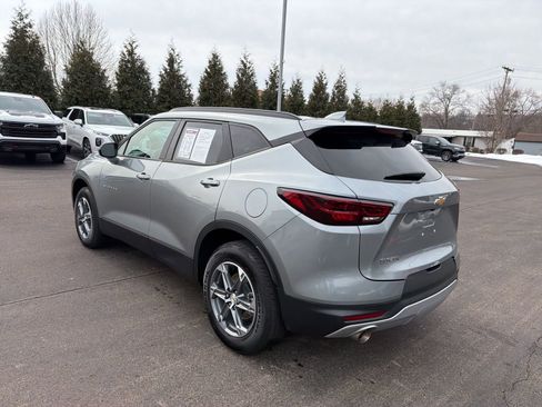 Used 2024 Chevrolet Blazer LT w/ Convenience Package image 3