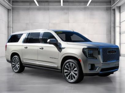 Used 2021 GMC Yukon XL Denali w/ Denali Premium Package