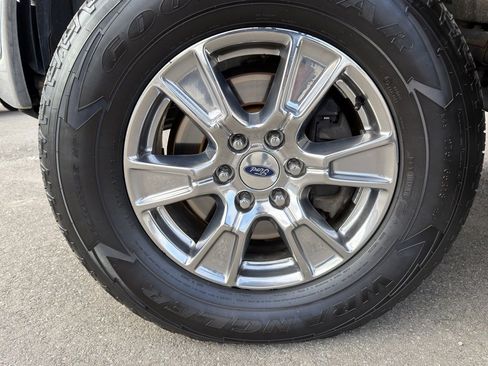 Used 2017 Ford F150 XLT w/ Equipment Group 302A Luxury image 19