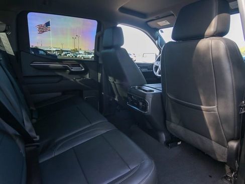 Used 2023 GMC Sierra 1500 SLT image 25